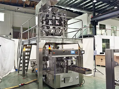 Ensacheuse rotative pour sachets préformés