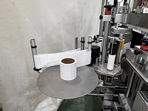 Étiqueteuse automatique recto verso